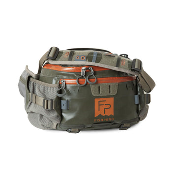 Integrated waterproof pocket with TRU Zip zipper on Stormshadow Pack
