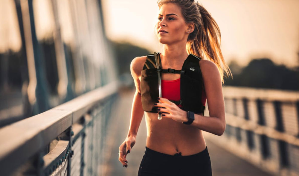 FITLY Sub180 running vest back view highlighting anti-sway design for stable support.