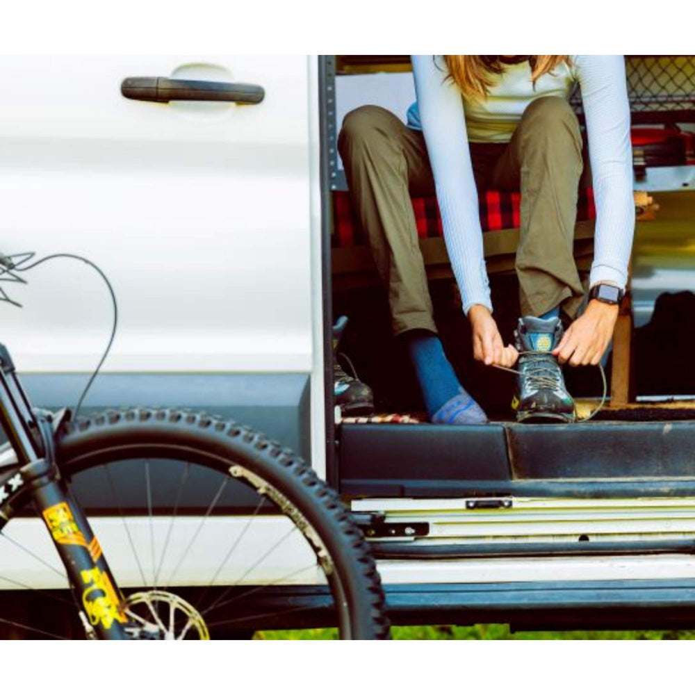 FITS Light Hiker Crew durable fiber blend for long-lasting performance.