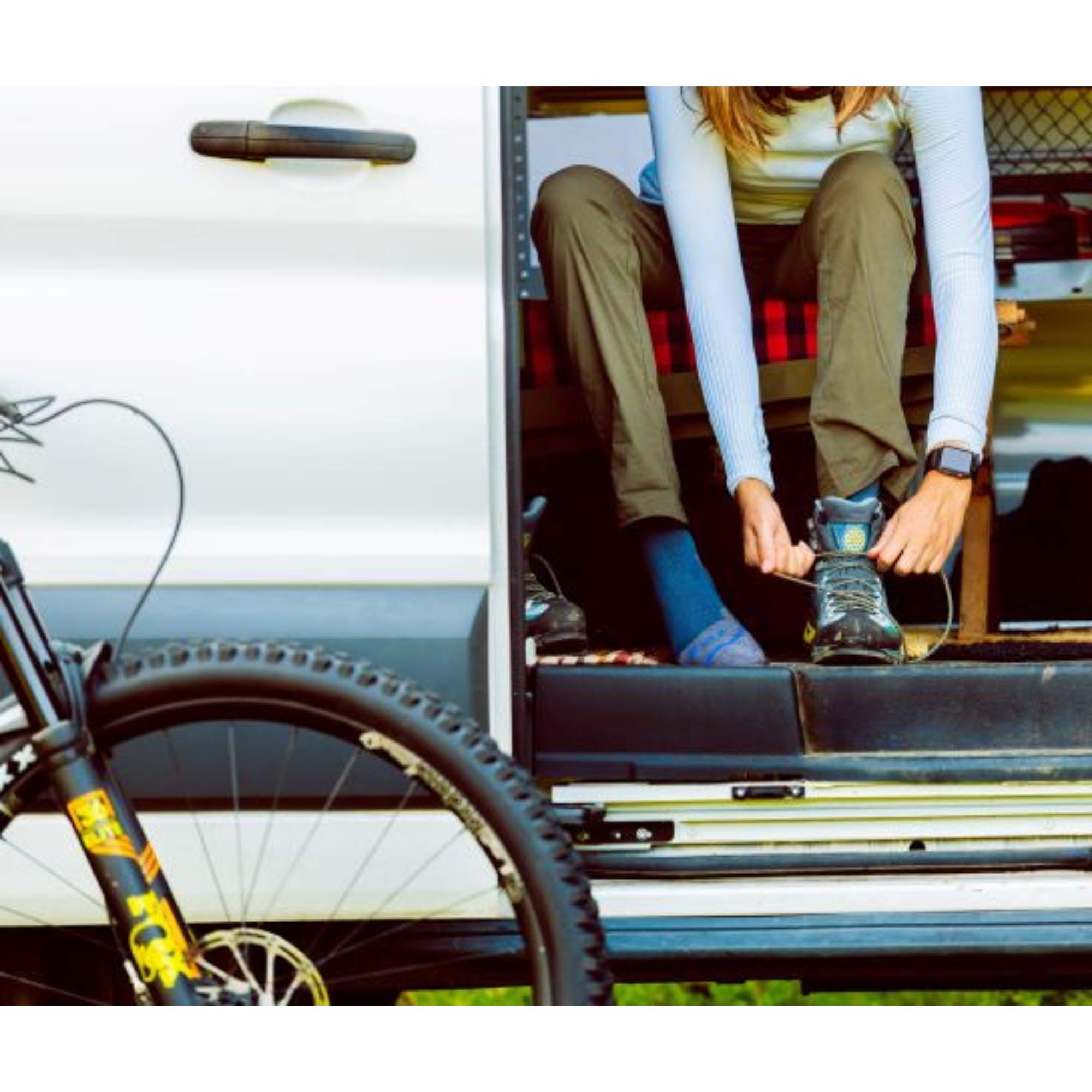 FITS Light Hiker merino blend blends warmth with breathability for active days.