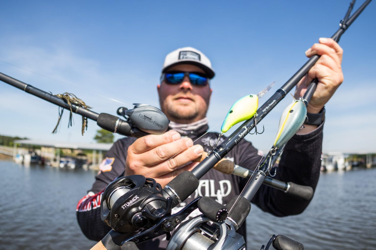 Fitzgerald Fishing VLD10 left-hand retrieve option for comfortable casting.