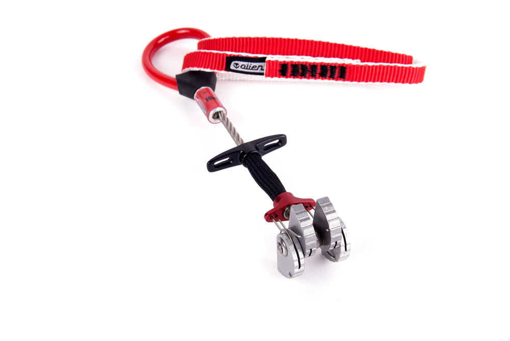 Fixe Alien Revo Cam (red) with a narrower head for tricky placements and quicker setups.