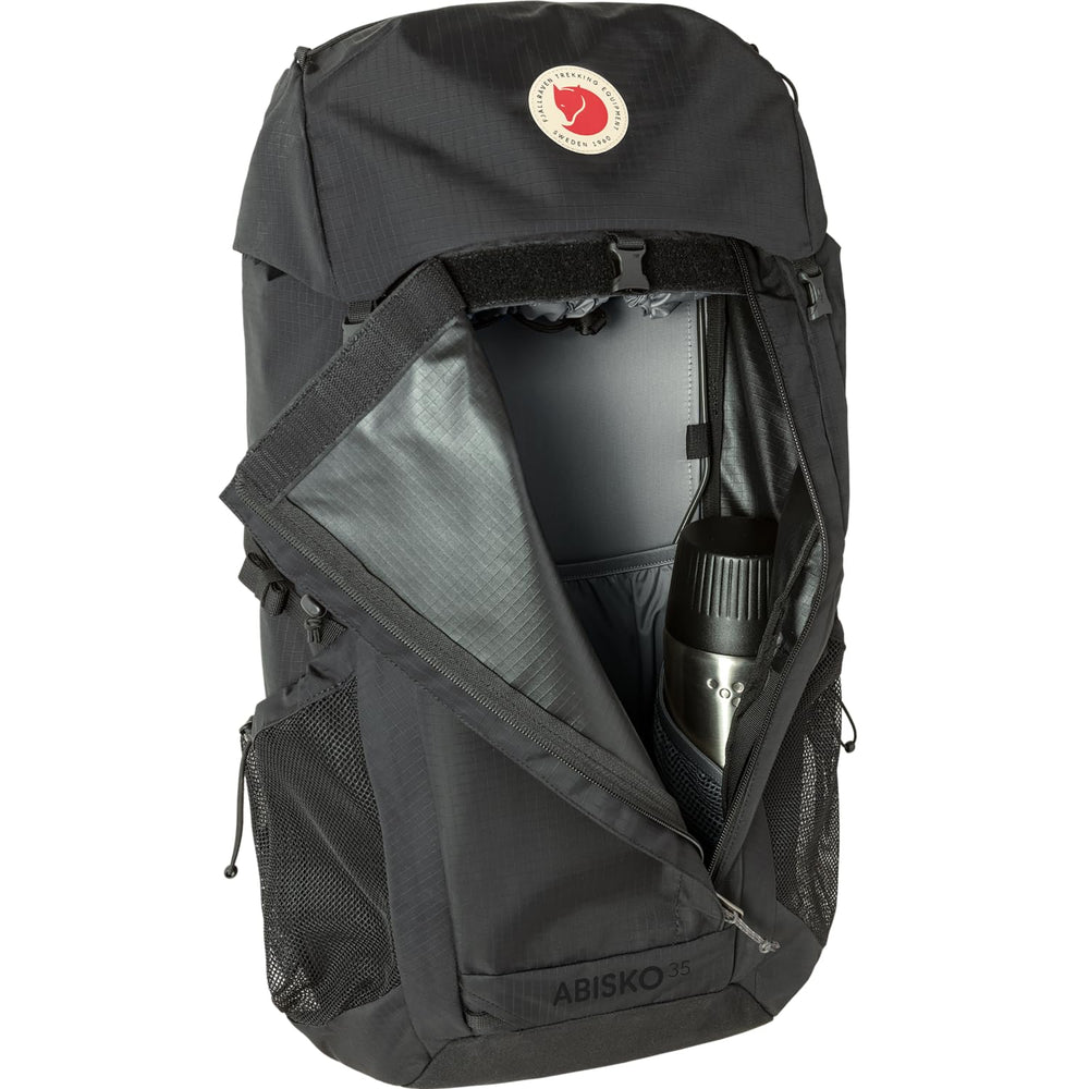 Fjällräven Abisko Hike 35L waist belt pockets for quick access
