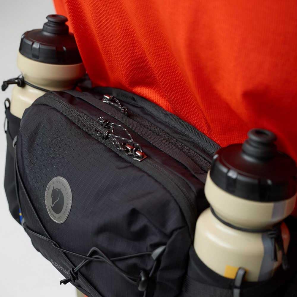 Fjällräven Abisko Hip Pack 6 street-ready style for urban adventures.
