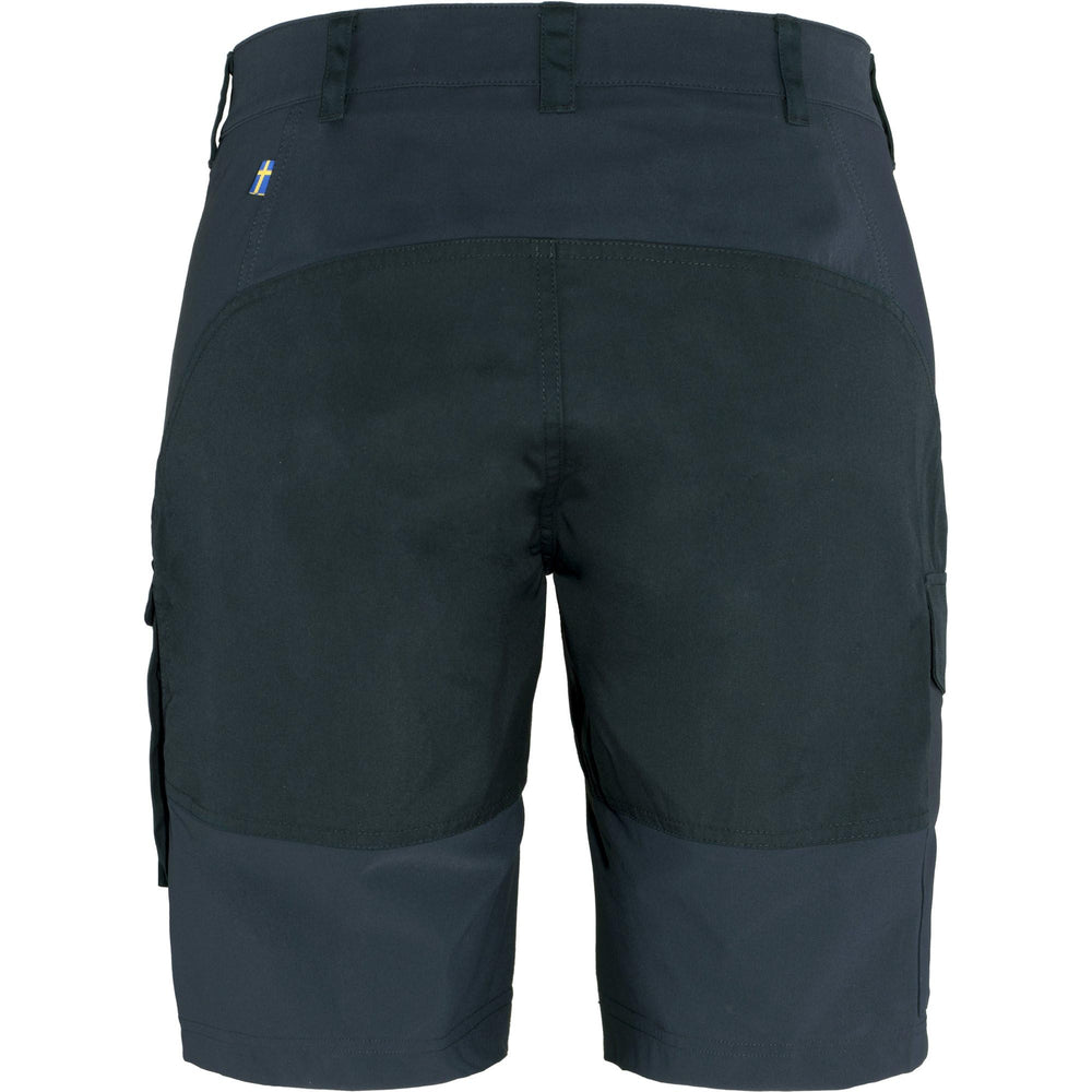 Fjallraven Nikka Curved W shorts front pockets for accessible storage on treks