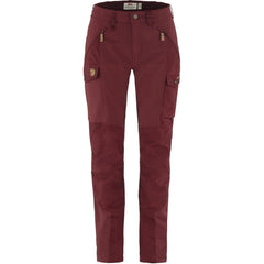 Fjällräven Nikka Trousers Curved W Bordeaux Red 34, front view for curved fit mobility.