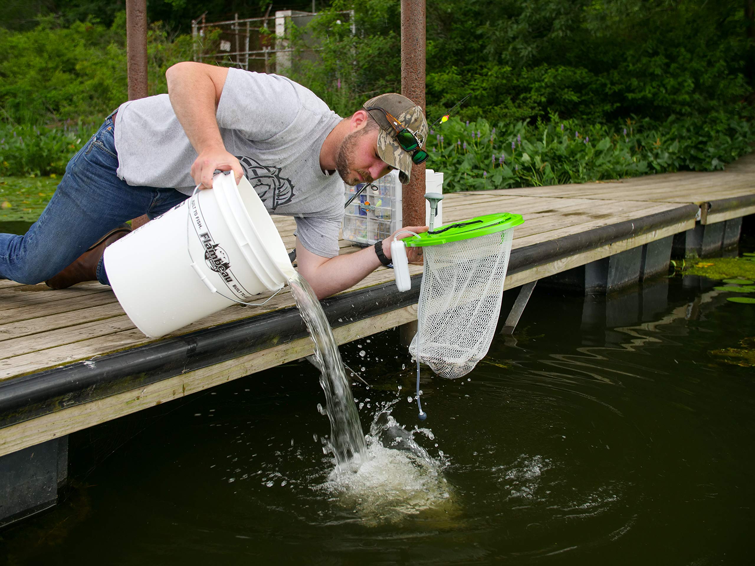 Flambeau Bait Butler with portable aerator keeps bait fresh on the go.