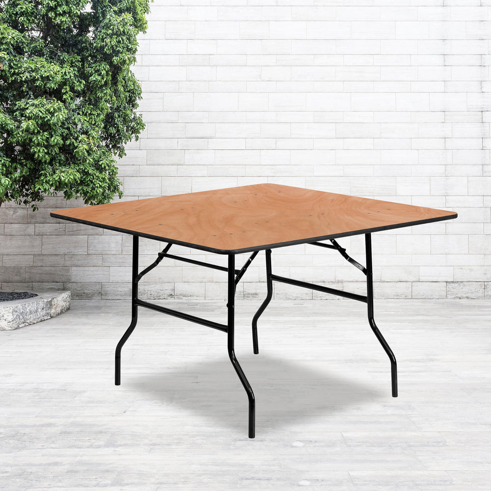 Flash Furniture Gerry wooden top with zero point five inch thickness for sturdy presentation.