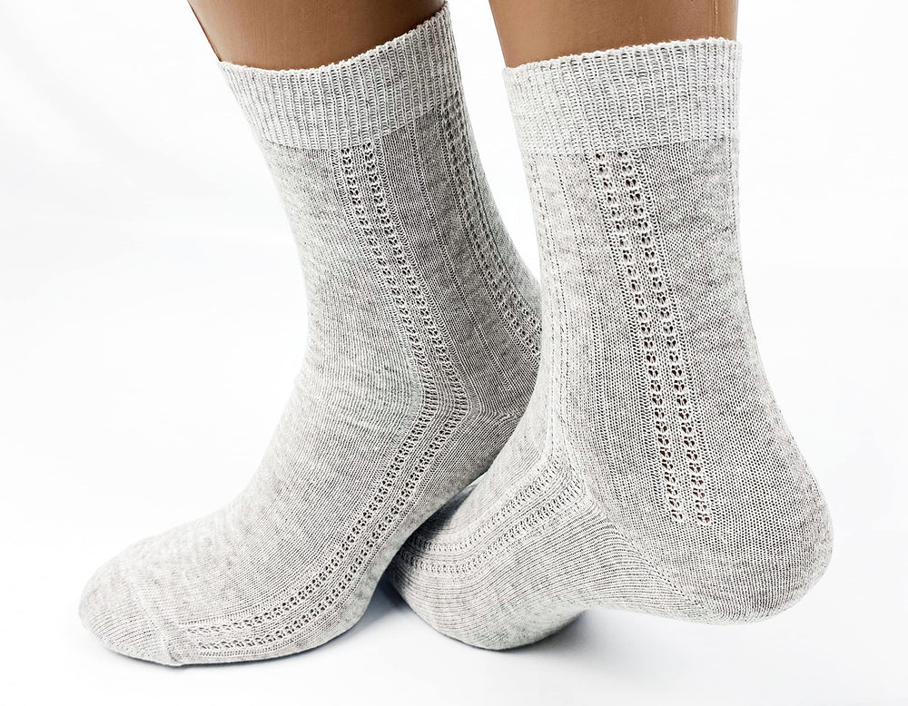 FlaxSox thin breathable organic linen socks for women, on foot, lightweight and cooling.