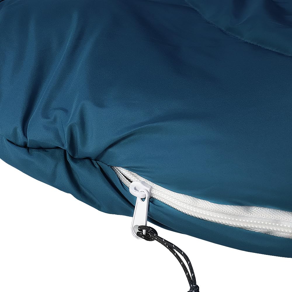 Flourish Thermotuff adjustable drawstring demonstrates secure fit
