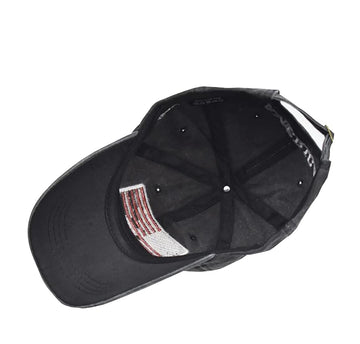 Foetest cap perfect for golf and beach outings.