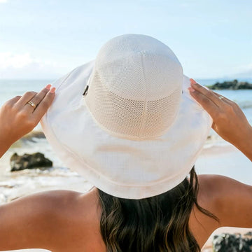 Foldable and travel-ready sun hat in compact form