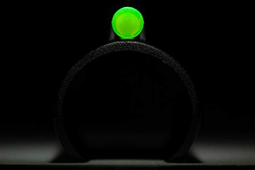 Four LitePipes: two green and two red in two diameters