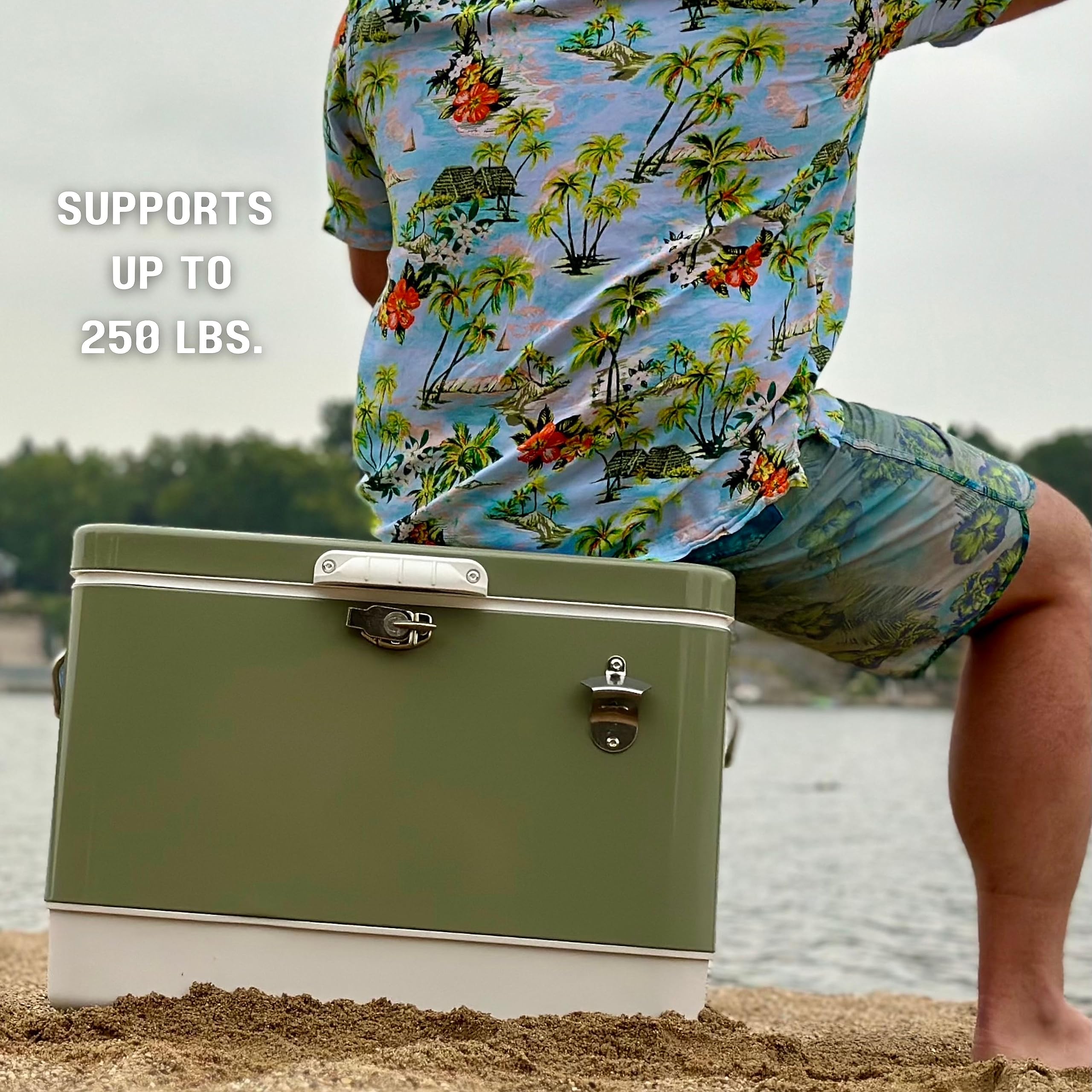 Latching closure keeps drinks secure and preserves chill during transport.