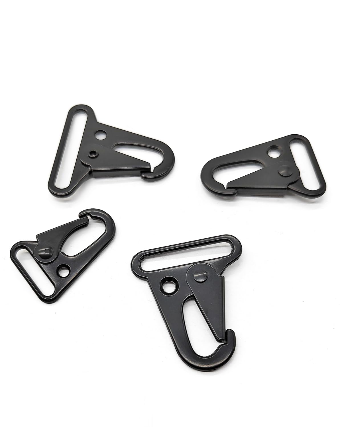 Fujiyuan enlarged HK clip mouth securely holds keys on a bag