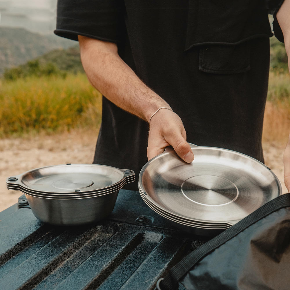 Full Windsor MAGWARE stainless steel dinnerware built for durability outdoors.