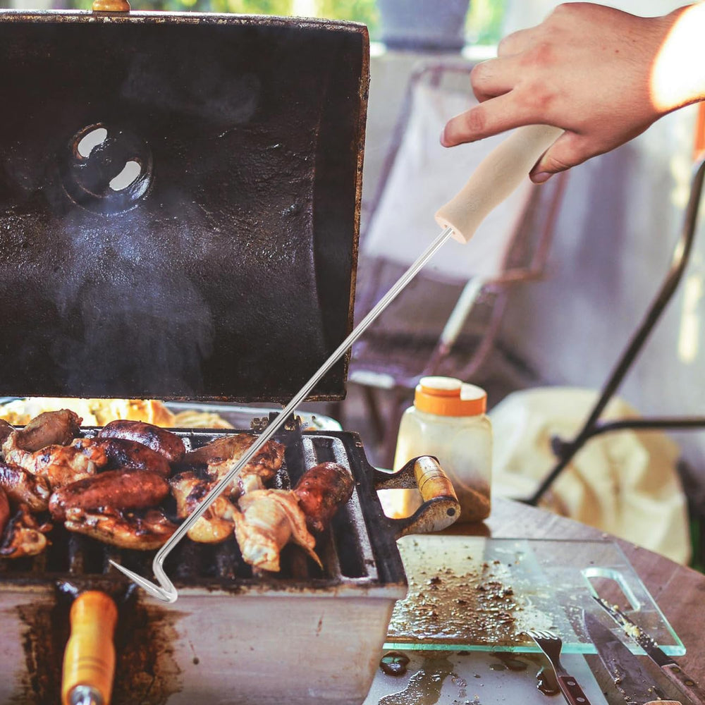 FUNOMOCYA outdoor-use utensils ideal for barbecues and camping trips.
