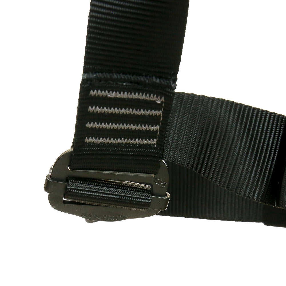 Fusion Climb pass-through buckles for secure setup and easy removal