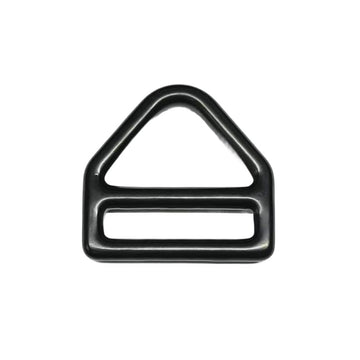 Fusion D-Ring black finish resists corrosion for indoor and outdoor use.