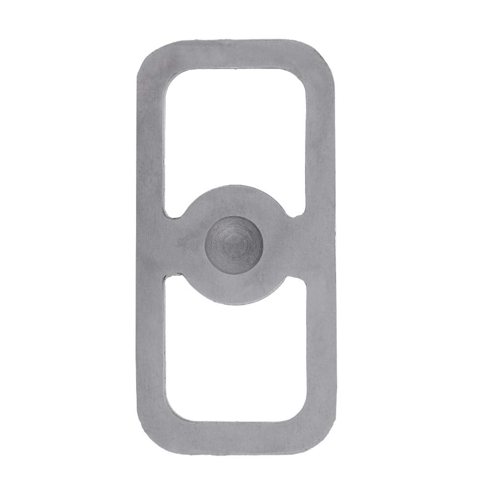 Fydun flint strike action demonstrates reliable spark generation for campsite ignition.