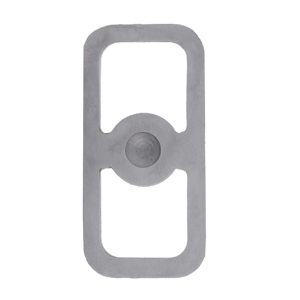 Fydun flint strike action demonstrates reliable spark generation for campsite ignition.