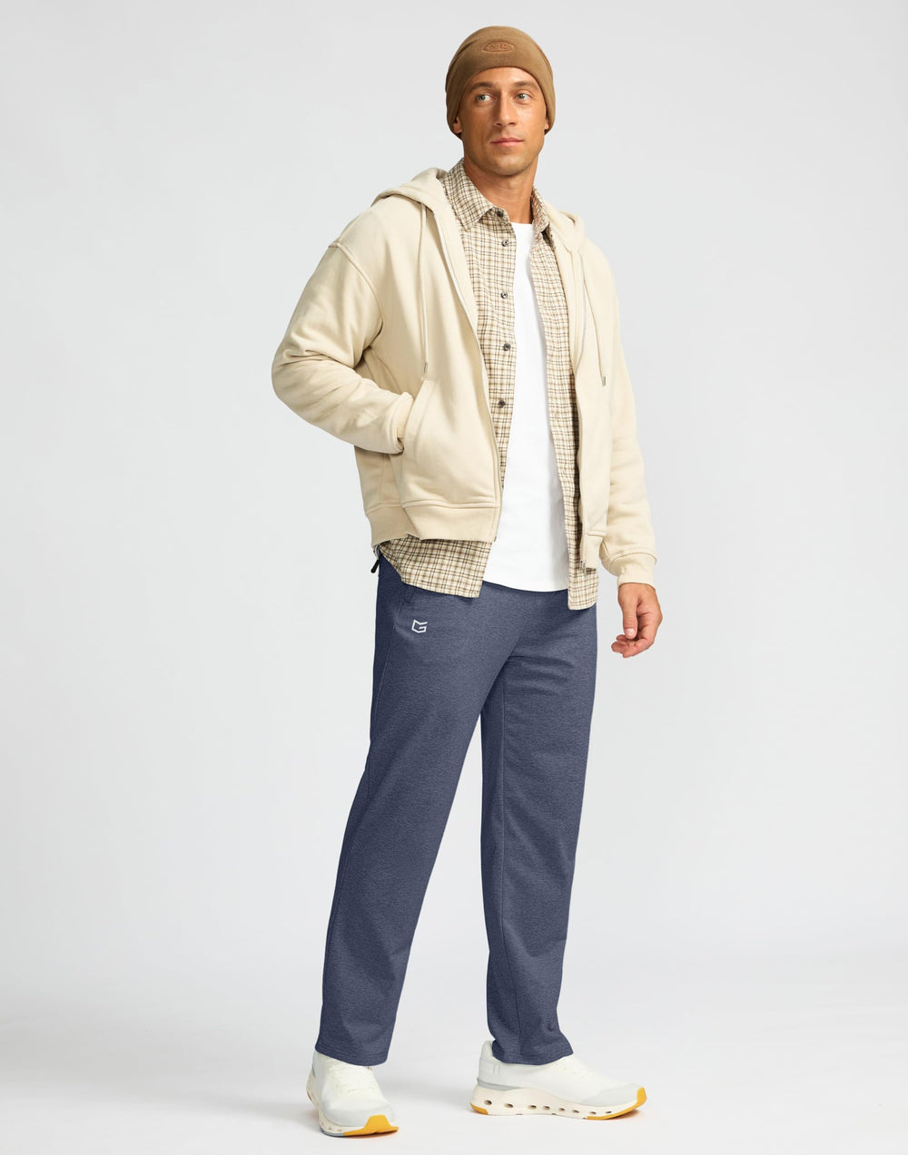 G Gradual fleece-lined fabric closeup showing DWR protection against light rain