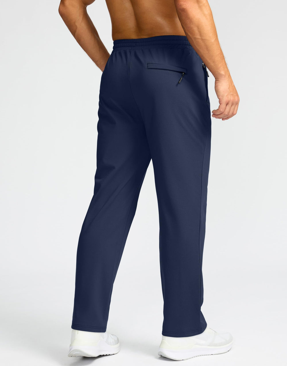 G Gradual men's pants zipper pockets close-up demonstrating secure pocketed storage during workouts