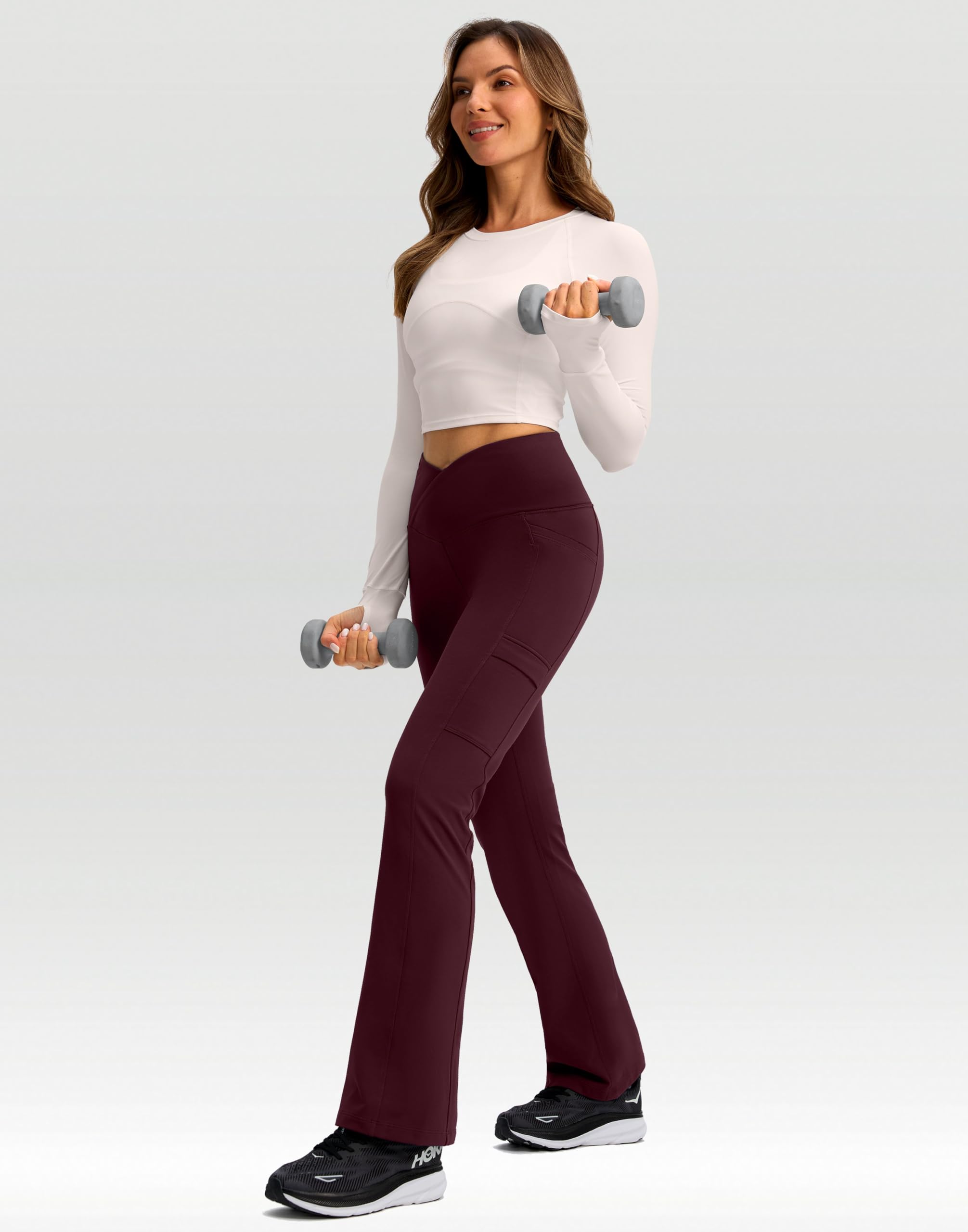 G Gradual wine 29-M fleece-lined pants in action during snowy hikes.