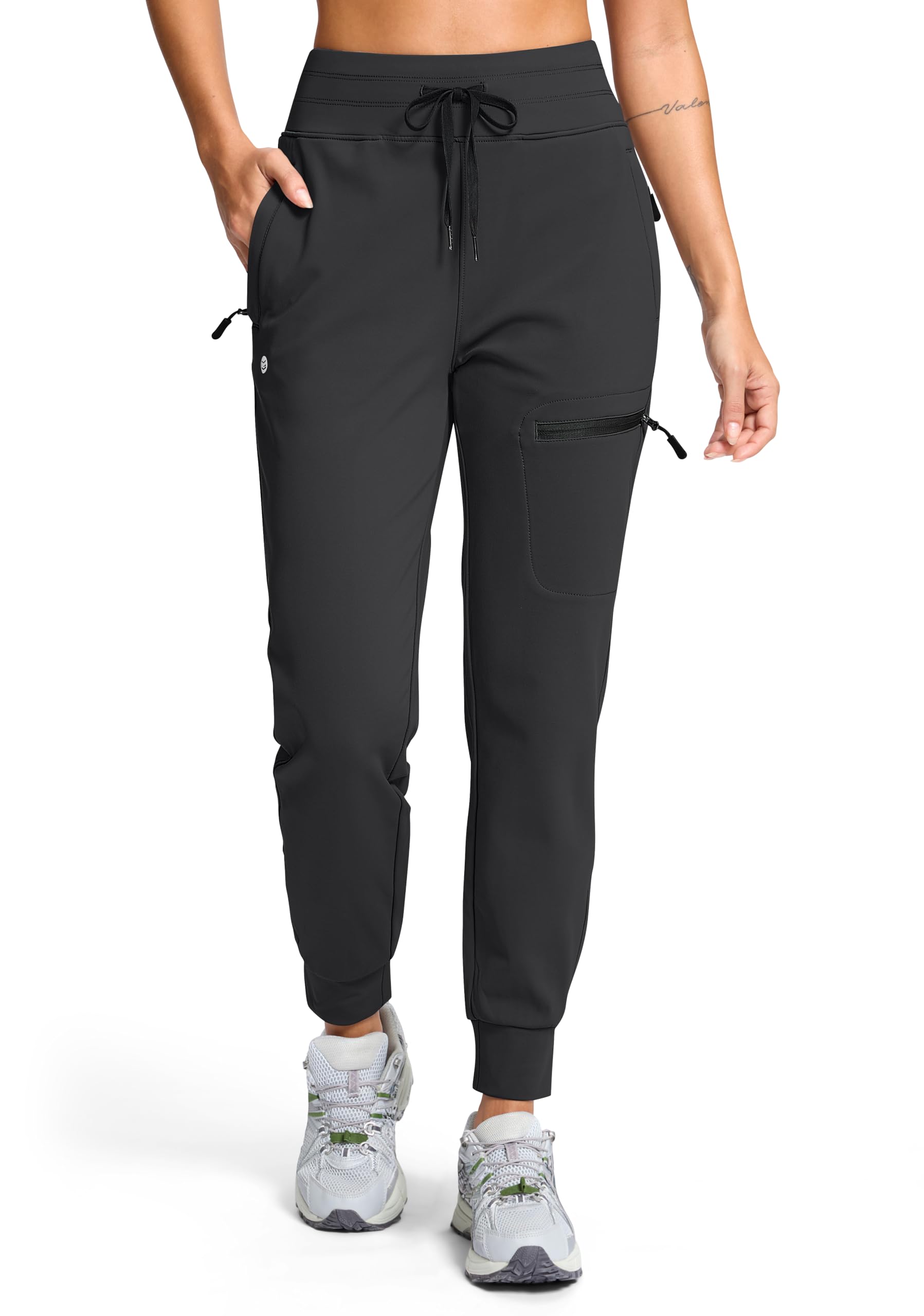 G Gradual fleece-lined joggers fabric closeup—cozy warmth and durable performance.