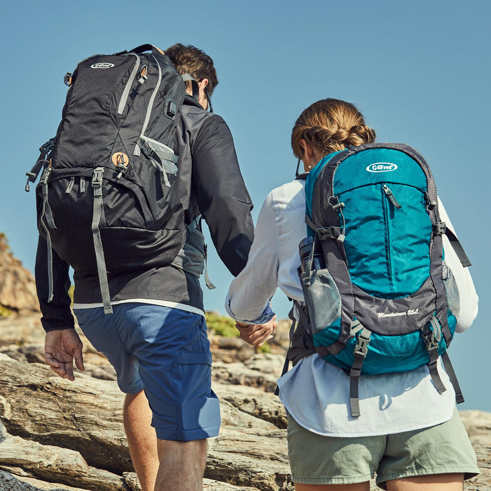 G4Free 50L front zip pocket enables quick access to essentials