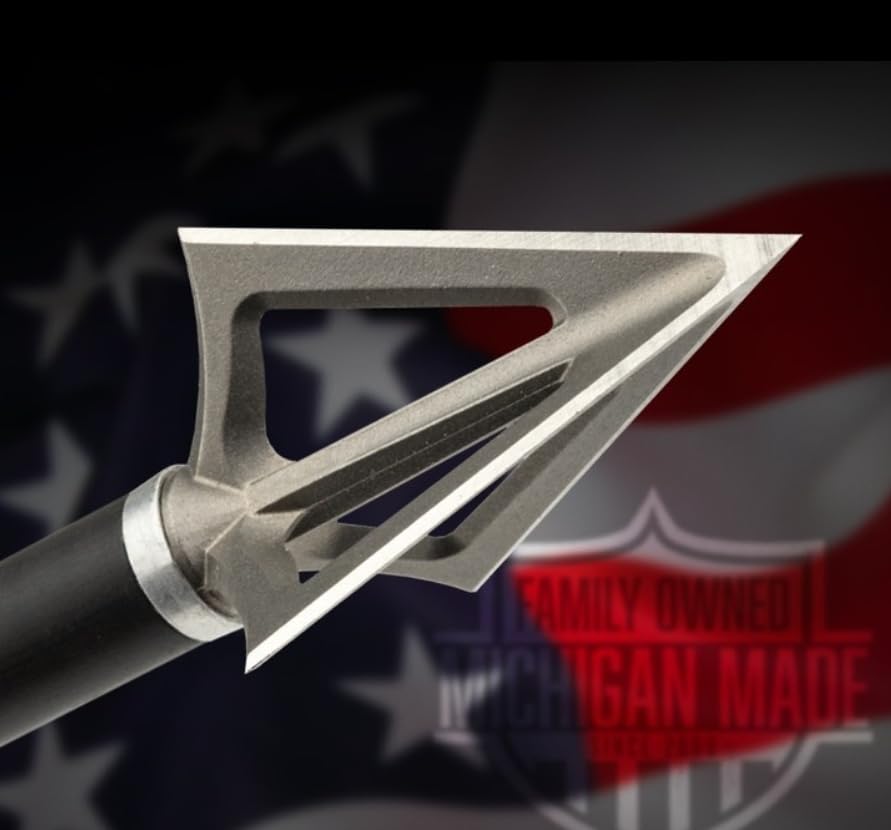 Montec broadhead with 1-1/8-inch cutting diameter aimed at target.
