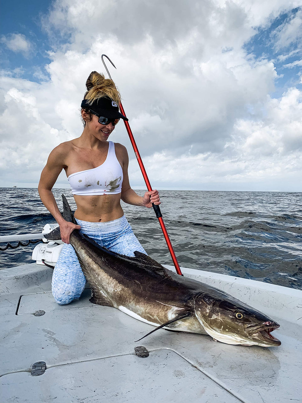 GAFFER SPORTFISHING wrist lanyard enhances secure handling