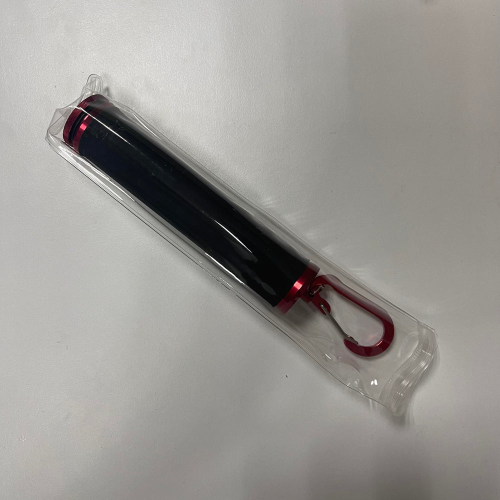 Non-slip grip and carabiner for secure handling