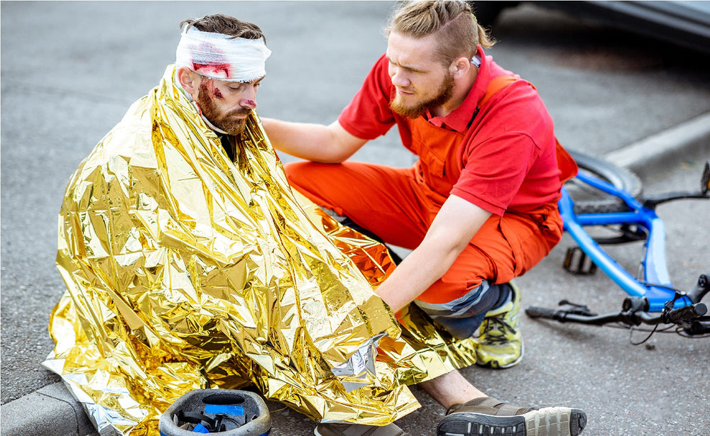 GALAXYLENSE emergency Mylar blanket packable size 52x82 inches for portability.