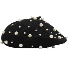 Galsawi women's pearl-detail beret close-up, highlighting chic warmth.