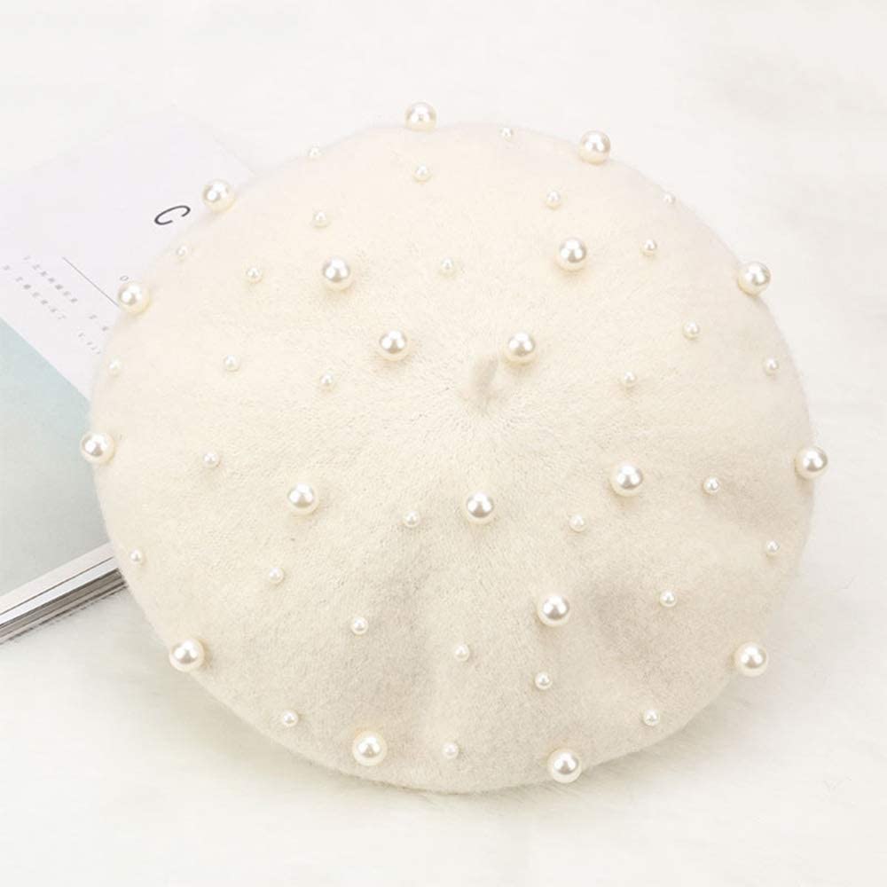 Galsawi wool beret worn outdoors in cold weather for everyday warmth