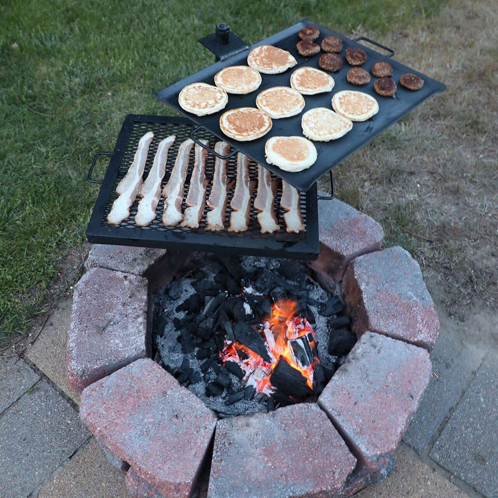 GameMaker adjustable height feature lets you position food precisely over the flames.