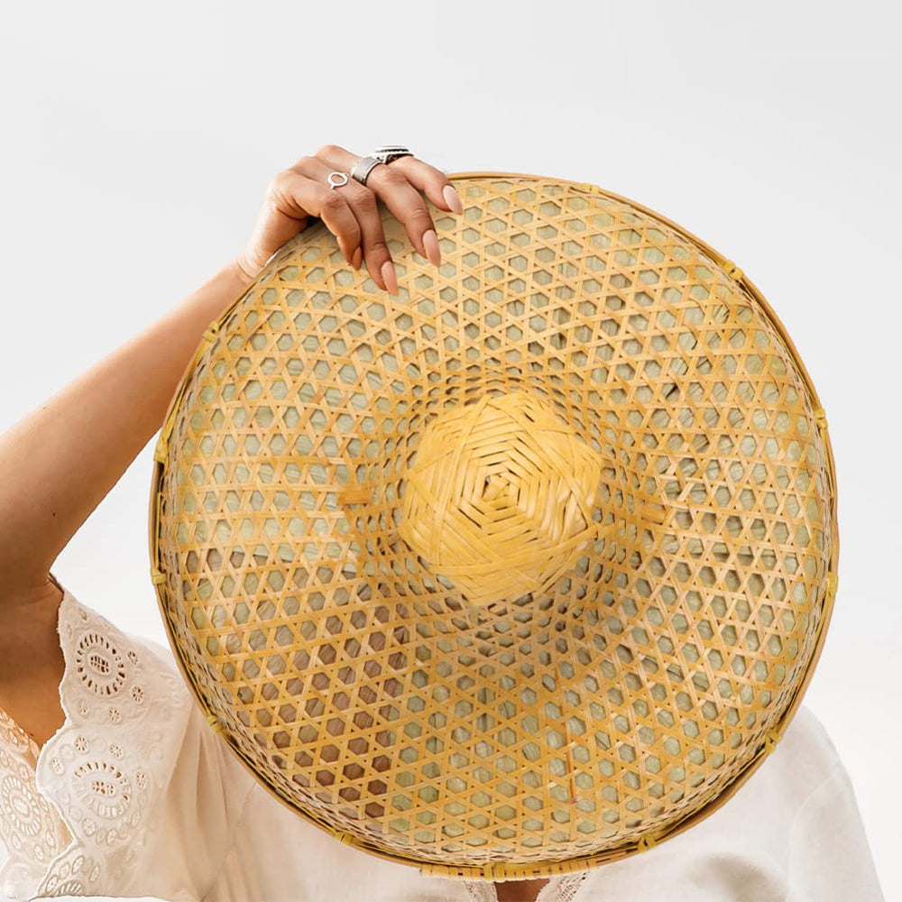 GANAZONO cultural-style silhouette enhances traditional costumes