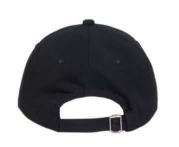 Models wearing GEANBAYE mom dad hat outdoors