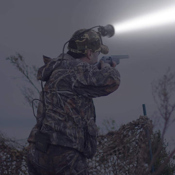 GearOZ 55,000 lux beam demonstrates long-range visibility up to 800 yards.