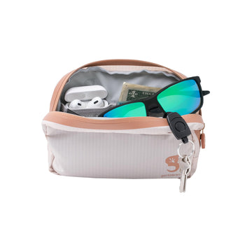 Geckobrands belt bag adjustable strap for a comfortable fit.