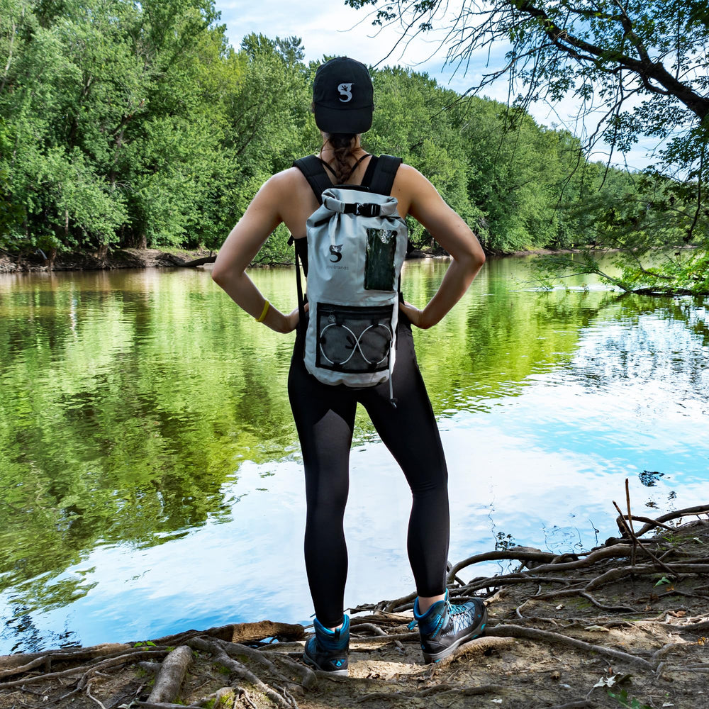 Geckobrands Hydroner 20L padded straps and chest strap secure the bag during activity.