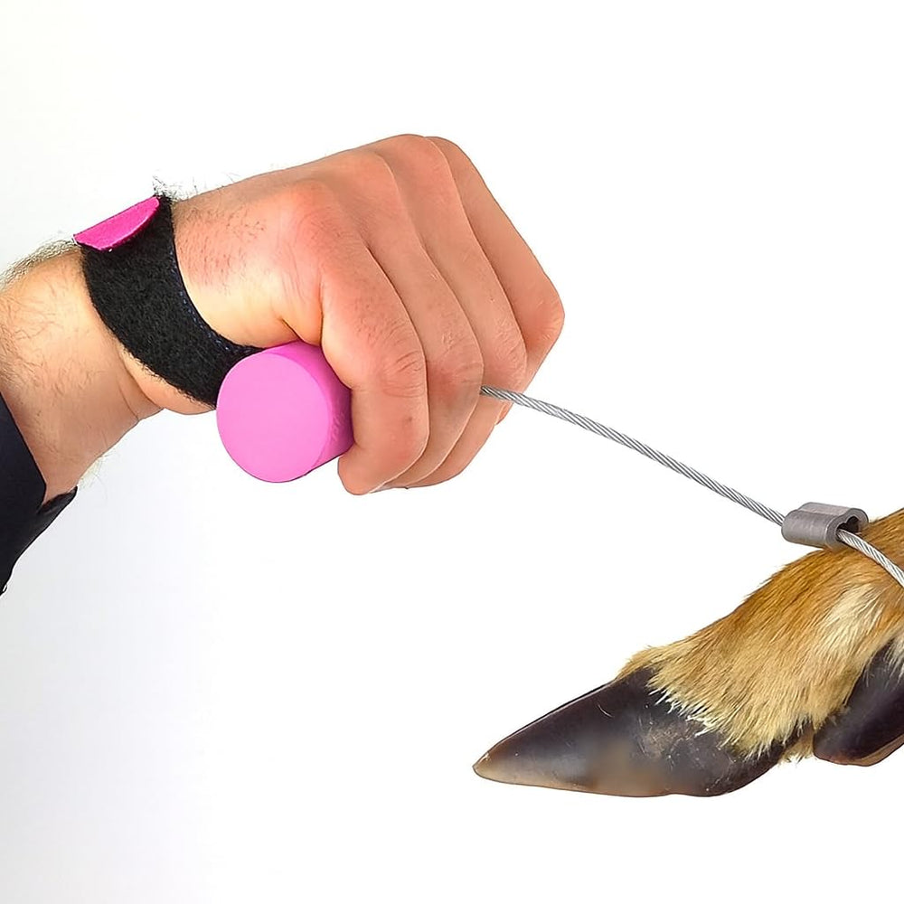 Generic Doe Cuffs hook-loop wrist wraps ease grip fatigue during long drags.