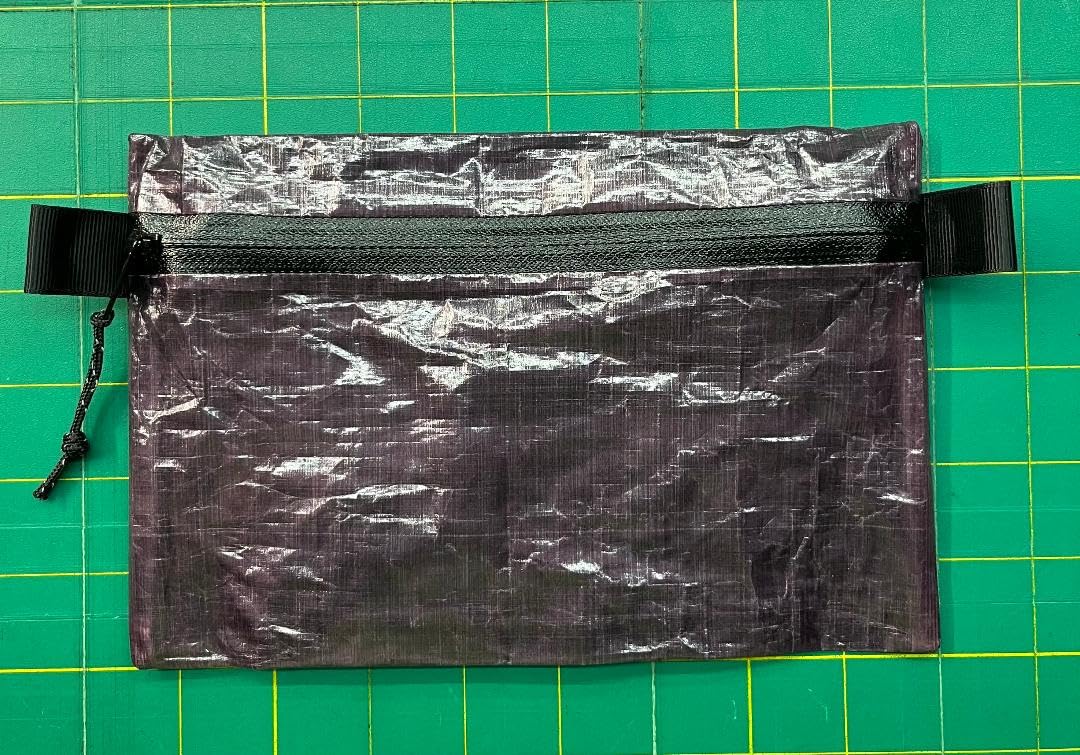 Generic Dyneema zipper pouch large Purple Haze zipper detail, durable organization for cosmetics or first aid.