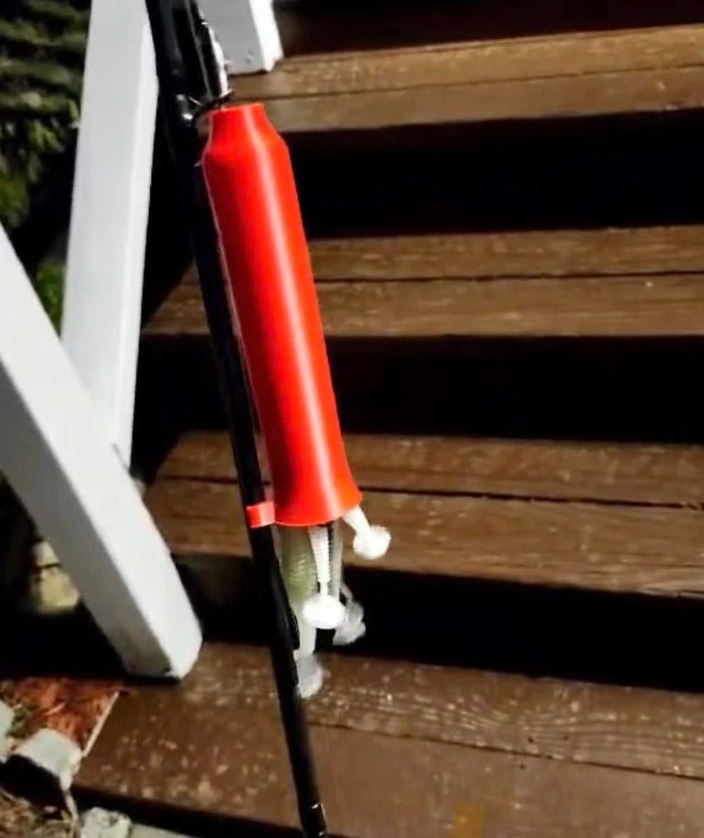 Generic orange-installed cover keeps arms secure during transport