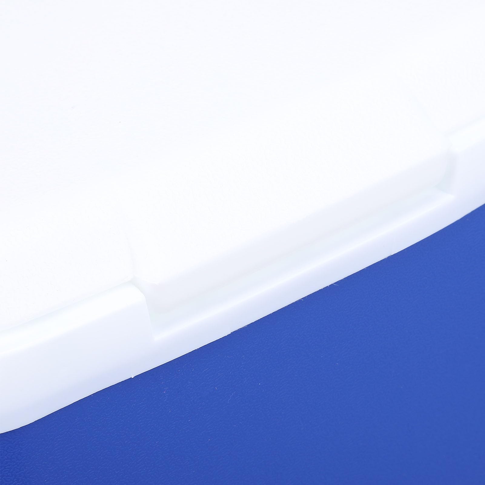 Generic Portable Cooler Box blue insulation material detail and retention