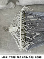Generic Truong Tho hammock long length highlights generous relaxing space outdoors.