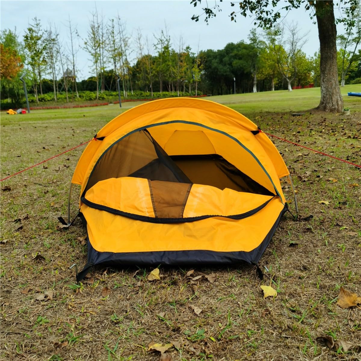 Genma0 aluminium poles provide sturdy support for easy pitching