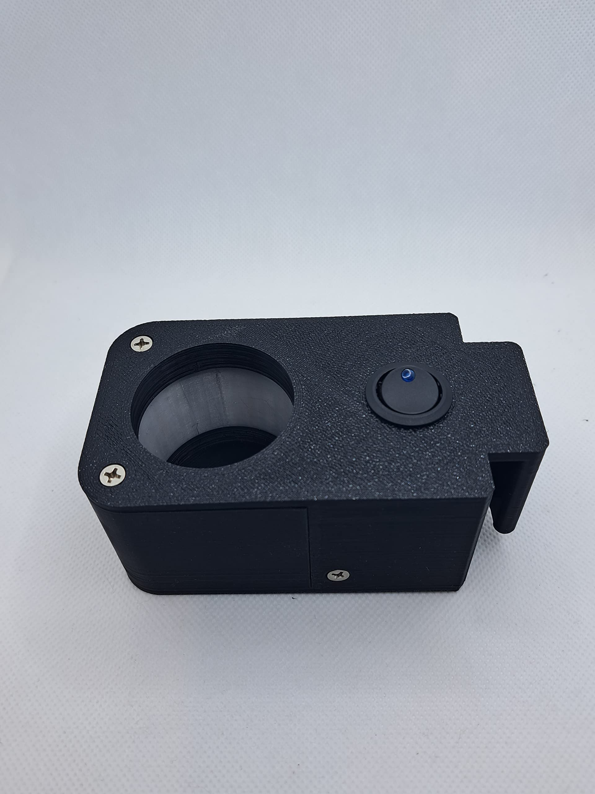 Glow Cup mounted parallel to mounting surface