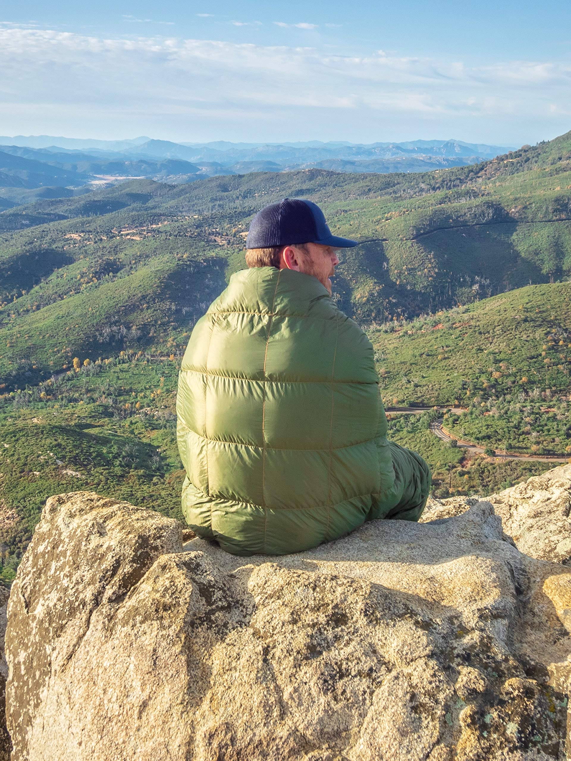 Get Out Gear Down Blanket closeup highlights 650 fill power warmth.